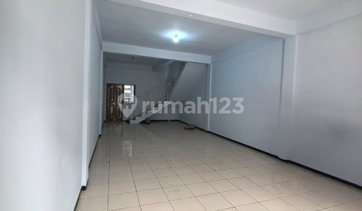 Well-Maintained Ruko Ready to Occupy with Lawang View Location Jl. Raya Thamrin Lawang Malang 2