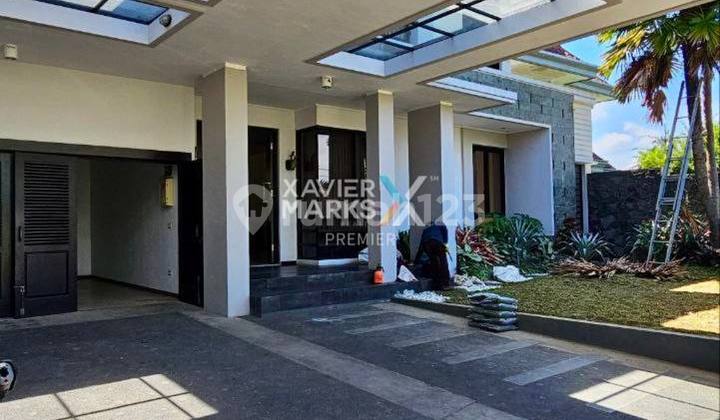 Rumah Mewah Dekat RS Persada di Boulevard Araya Malang 2