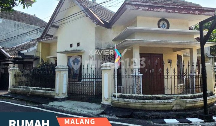 Rumah Hook Dekat Pasar di Graha Kartika Malang Rumah Hook Dekat Pasar di Graha Kartika Malang