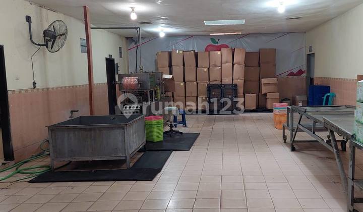 Gudang Bekas Pabrik di Sisir Batu Malang