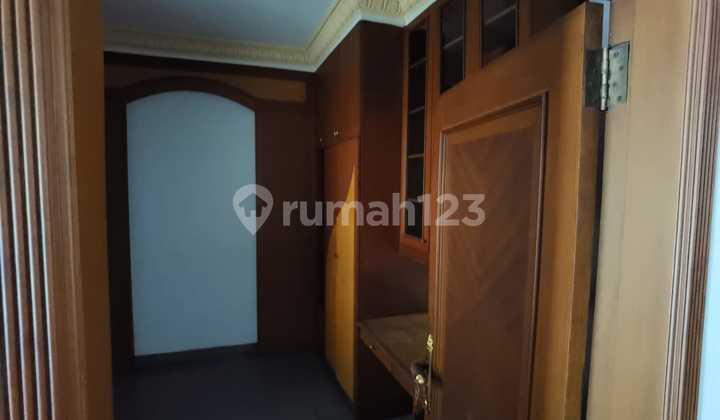 Luxury House Taman Aries Kebon Jeruk Meruya 200m2 East Facing SHM 2