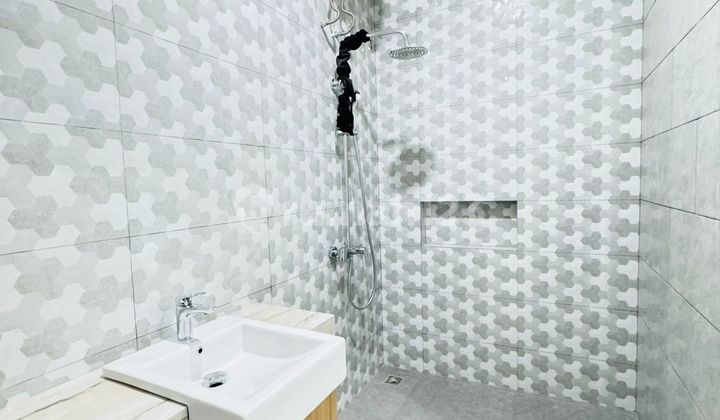 Clemantis Puri House, SHM, Brand New, 120m², 3 Bedrooms, Strategic Location, Affordable, Good. 2