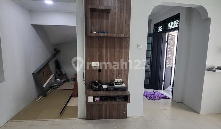 Daan Mogot Baru Cluster Kintamani House Below Market Price 150m2 Daan Mogot Baru Cluster Kintamani House Below Market Price 150m2