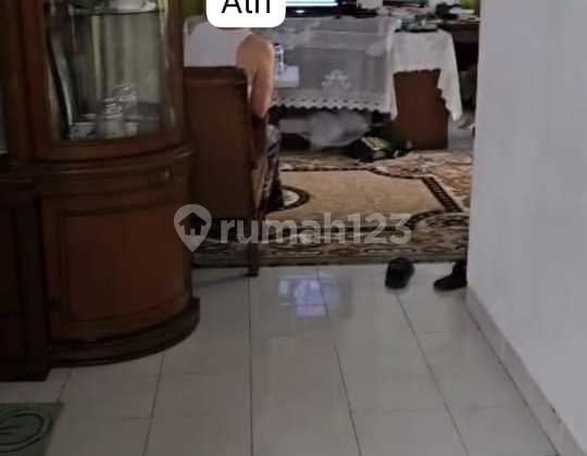 Rumah Posisi Hook di Kota Wisata Cibubur 2