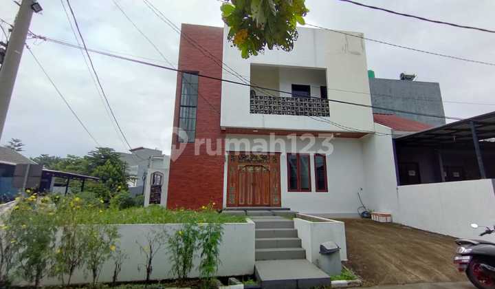 Rumah Posisi Hook Like New di Permata Cimanggis