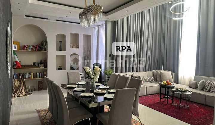 Luxurious & Aesthetic House in Legenda Wisata Cibubur 2