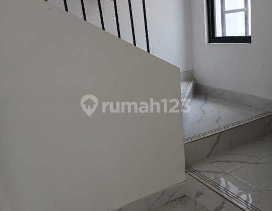 The House is Still New in Cimanggis Golf Estate 2