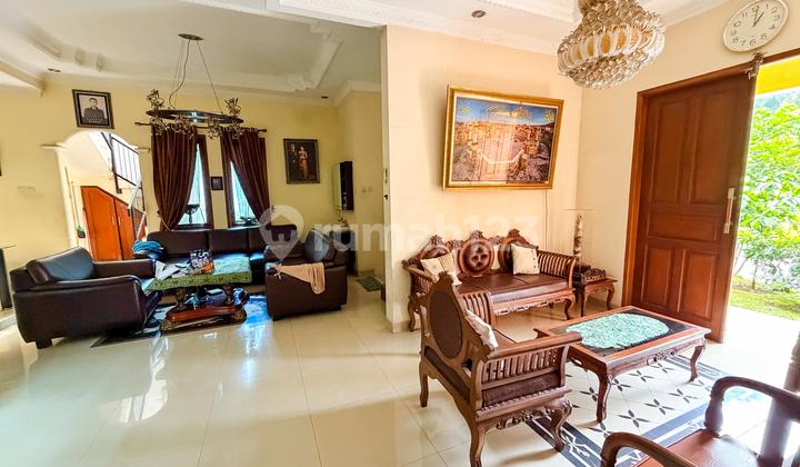 Rumah Posisi Hook di Kota Wisata Cibubur 2