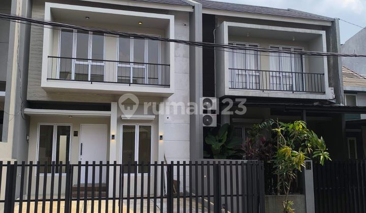 Rumah Like A New Di Bukit Golf Cibubur