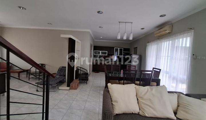 Disewakan Rumah Boulevard di Kota Wisata Cibubur 2