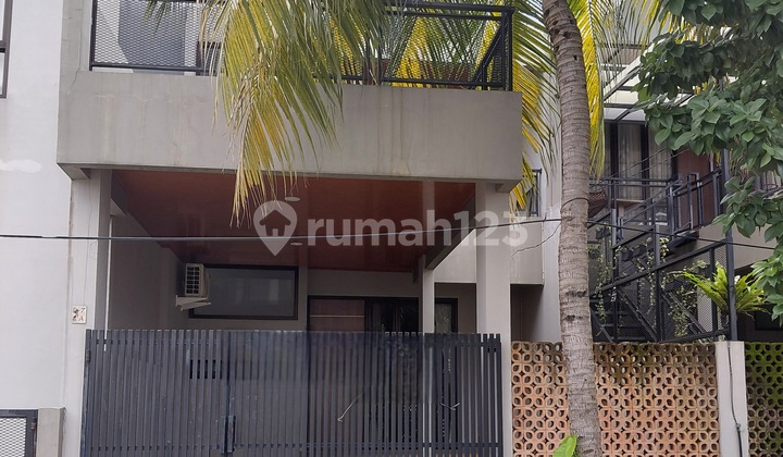 Disewakan Rumah Baru Direnovasi di Villa Melati Mas