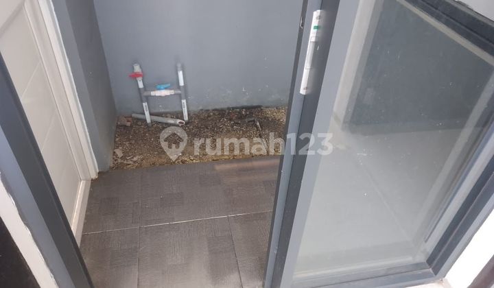 HOUSE FOR SALE NICE UNFURNISHED BSD, TANGERANG