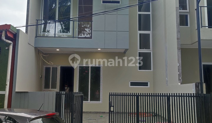 Rumah Dijual Di Villa Melati Mas (baru Direnovasi)
