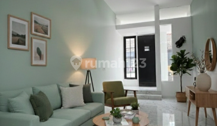 Rumah Bagus 2 Lantai, Dekat Kotabaru Parahyangan Harga Terjangkau