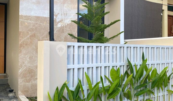 Dijual Rumah Cantik Siap Huni Lokasi Sangat Strategis 2