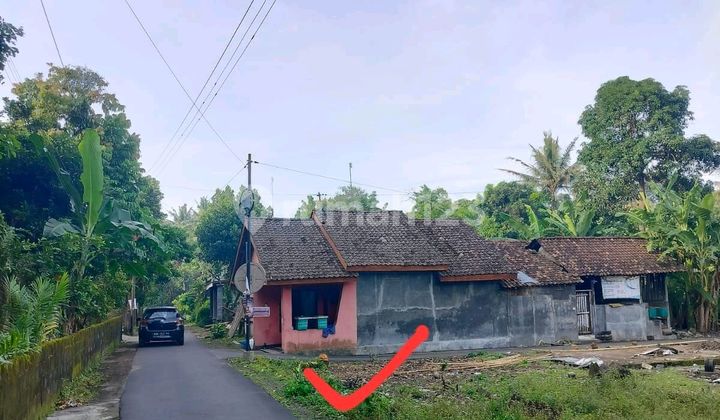 For Sale: Very Strategically Located Vacant Land