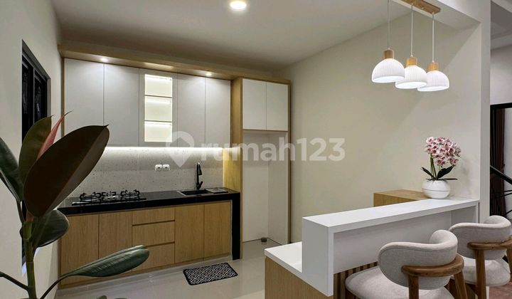 Dijual Rumah Lantai Dua Lokasi Dekat Kampus Uii 2