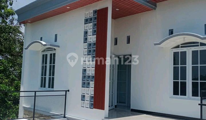 Dijual Rumah Mewah Lokasi Sangat Strategis  2