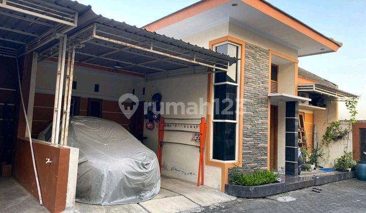 For Sale Beautiful House Very Strategic Location