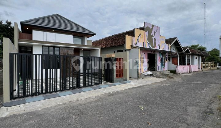Dijual Rumah Siap Huni Cantik Lokasi Strategis