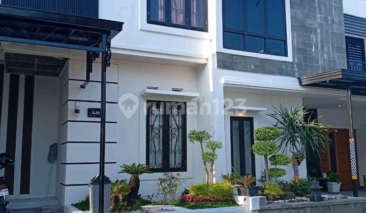 Dijual Rumah Siap Huni Lantai Dua Lokasi Strategis 