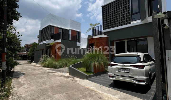 Dijual Rumah Cantik Dekat Sekolah Dan Kampus  2