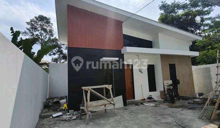 Dijual Rumah Siap Huni Lokasi Strategis Dijual Rumah Siap Huni Lokasi Strategis