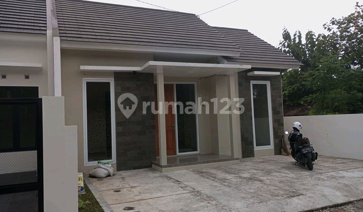 For Sale Ready-to-Occupy House in a Highly Strategic Location