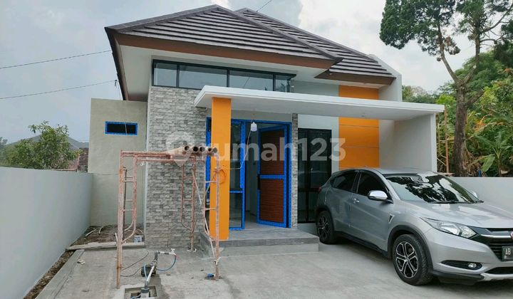 For Sale Move-in Ready House in a Highly Strategic Location 2