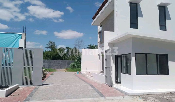 Dijual Rumah Cantik Eklusif Legalitas Lengkap Lokasi Strategis Dijual Rumah Cantik Eklusif Legalitas Lengkap Lokasi Strategis