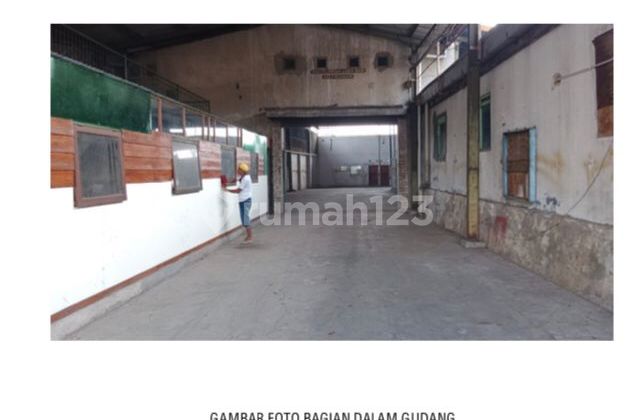 Gudang Strategis Exit Tol Bawen Kurang 2 Menit 1