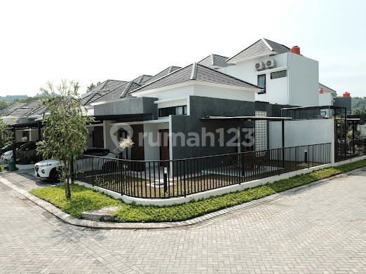 Rumah Siap Huni Full Furnish Depan Cluster Langsung Jalan Raya 1