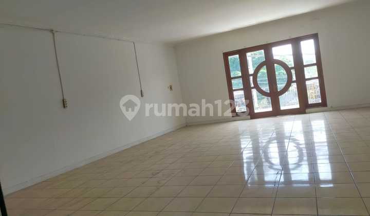 Disewakan Ruko 2 Lantai Lokasi Strategis Rejowinangun Kota Gede