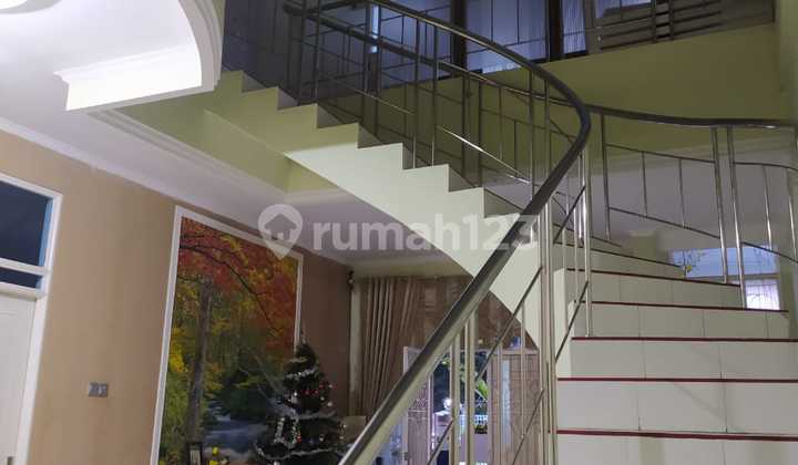 DIJUAL RUMAH MEWAH FULL FURNISHED DI PUSAT KOTA JOGJA COCOK UNTUK KANTOR HOMESTAY RESTO 2