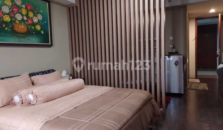 FOR SALE STUDIO TYPE APARTMENT FULLY FURNISHED POOL VIEW IN MATARAM CITY JL PALAGAN SLEMAN