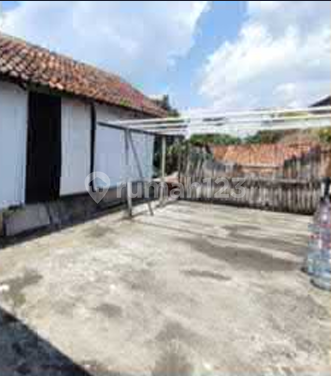 For Sale Strategic Residence in a Prime Location & Close to the City Center in Sleman, Only Around 300 Million. 2