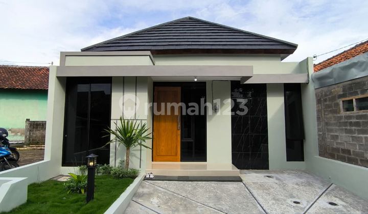 For Sale Modern Minimalist House at Affordable Price in Kemudo, Prambanan, Klaten For Sale Modern Minimalist House at Affordable Price in Kemudo, Prambanan, Klaten