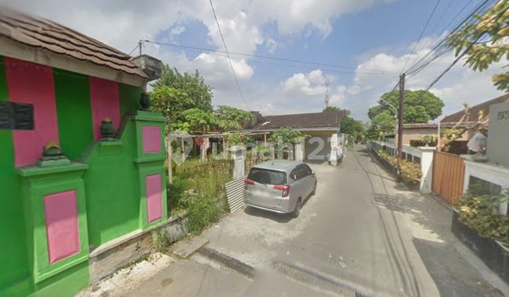 Land for Sale Near Hyatt Hotel, Suitable for Boarding Houses, Sariharjo, Ngaglik, Sleman.