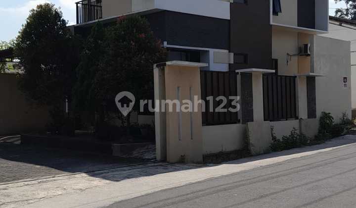 Dijual Rumah Siap Huni Ada Sisa Lahan Luas Lokasi Strategis Dijual Rumah Siap Huni Ada Sisa Lahan Luas Lokasi Strategis