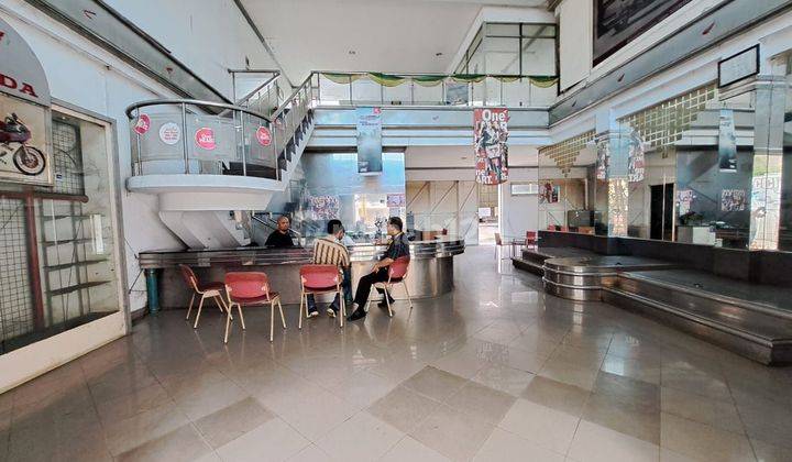 Gedung strategis di kawasan bisnis Ahmad Yani Bandung 2