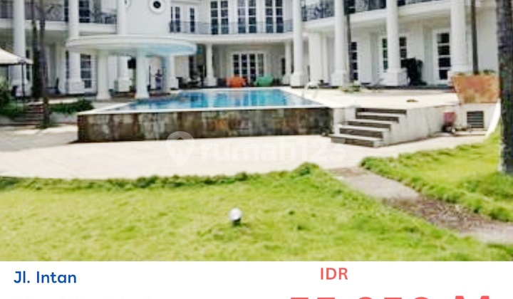 Luxury House on Intan Street, Cilandak, Cheap and Quick Sale