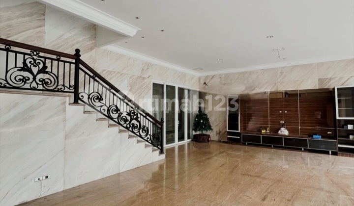 Rumah Patal Senayan Termurah Hadap Selatan 2