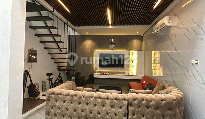 Rumah Bagus Semi Furnished SHM Semanan, Jakarta Barat