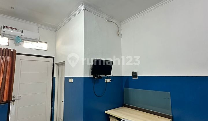 Exclusive Boarding House Flood-Free Near Pakuwon Mall Bekasi with Ensuite Hot Water Bathroom and Spacious Parking. Exclusive Boarding House Flood-Free Near Pakuwon Mall Bekasi with Ensuite Hot Water Bathroom and Spacious Parking.