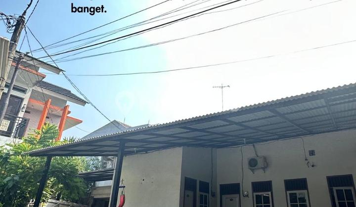 Boarding house within a housing complex near Pakuwon Mall Bekasi with en-suite bathroom and hot water.