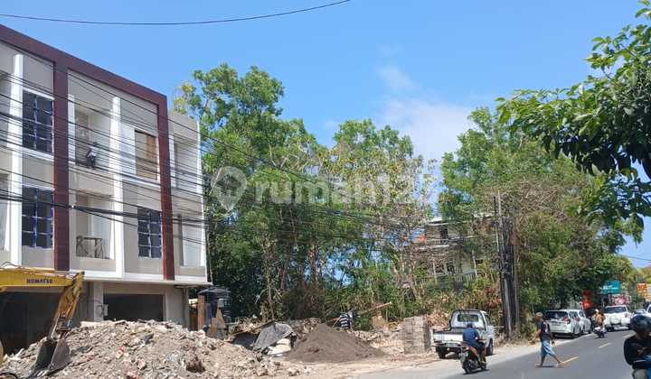 3-Story Shophouse on Jimbaran Uluwatu Street 2