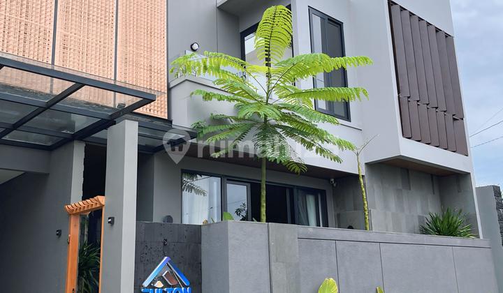 Modern 2-Story Villa with Natural Mountain View and Private Pool