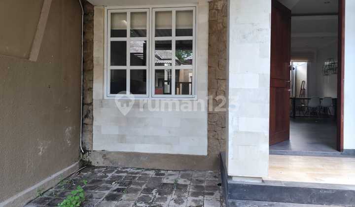 Comfortable 2 Bedroom House In Taman Giri Benoa