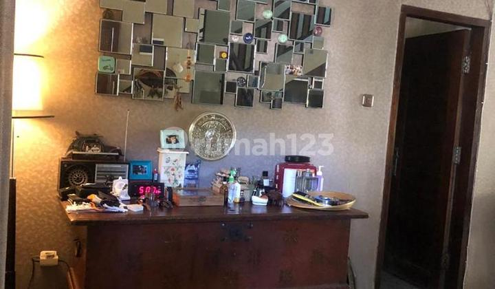 Rumah 2 Lantai Di Perumahan Taman Giri Cluster 