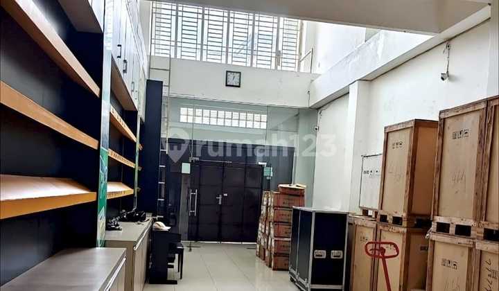 All In One Shop House In The Central Wholesale Area Of Medan Jl Mt Haryono 2